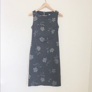 Like new! Cute A-line fitted dress